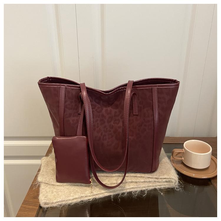 

Fashi Leopard Print Top Handle Bag Large Capacity Shoulder Bag for Women Comfortable and Versatile Texture Composite Bag
