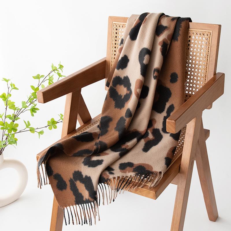 

Elegant Leopard Print Scarf Women Winter Warm Imitation Cashmere Versatile Office Scarves Shawl Fashion Bufandas Invierno Mujer