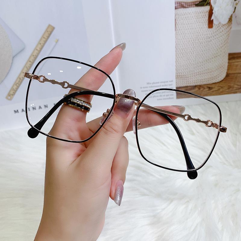 Square Large Frame Anti-Blue Glasses Women S Retro Metal Frames Ni Ni S Same Plain Flat Light Frame Anti-blue light