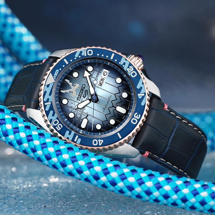 Seiko 5 Demon Slayer Collaboration Inosuke Hashibira Stainless Steel Watch Automatic Mechanical Movement Leather Strap Unisex watches blue SRPJ26K1