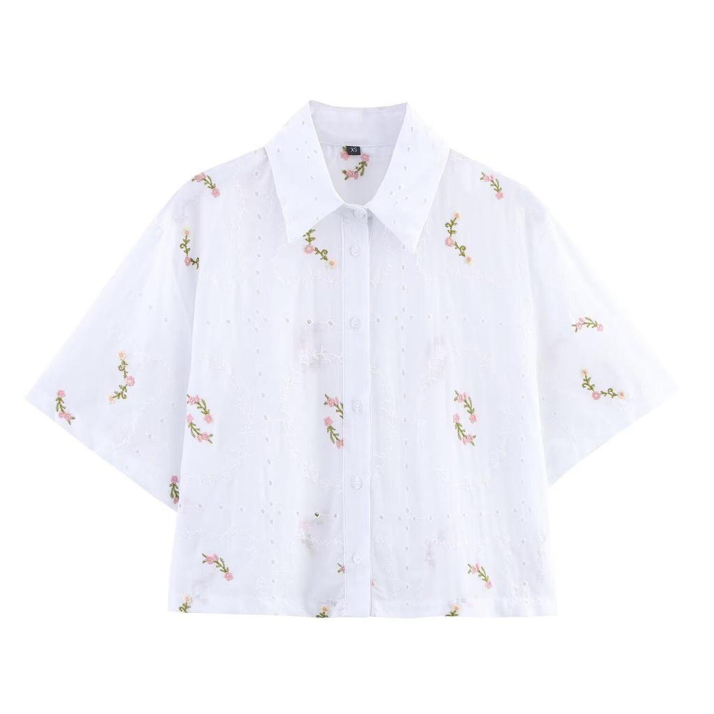 Summer Women's Fashion: Embroidered Floral Shirt & Shorts Set