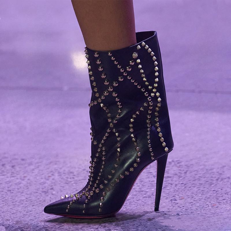 

Модный бренд Полностью металлические заклепки Украшение Показ мод Длинные сапоги Женские Замшевые Стройные Высокий каблук Острый носок Блестящие Сапоги средней длины Размер 34-43 43