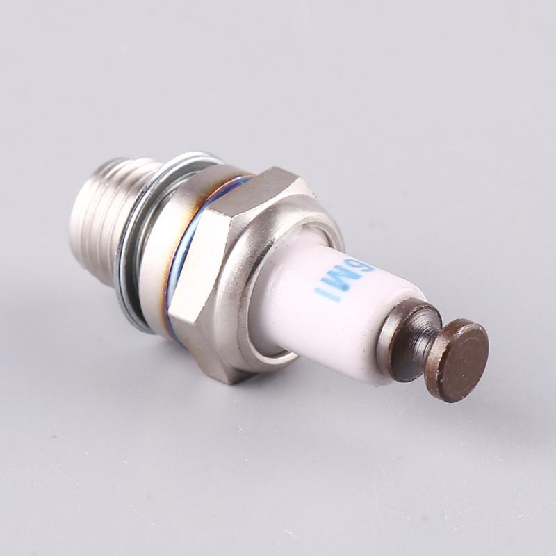 Sparking Plug For 15BM 20SBM 20RE 26BM 32CC Gasolines Chainsaw And Brush Cutter Motosierra Gasolina Chainsaws Spare Part