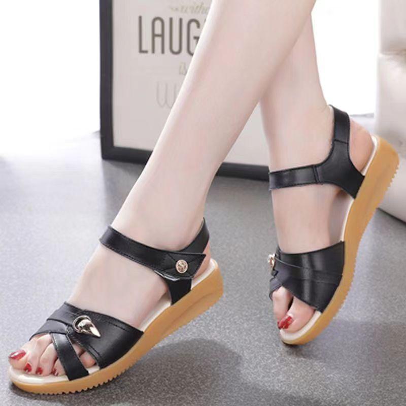Mom Sandals Women's 2025 New Summer Soft-soled Comfortable Outer Wear Versatile Cool Slippers Foreign Trade Explosion Special Women's Shoes