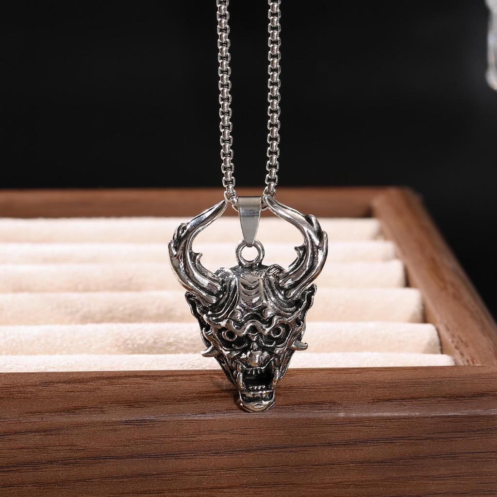 Matte Aged Metal Stereoscopic Beast Head Pendant Necklace