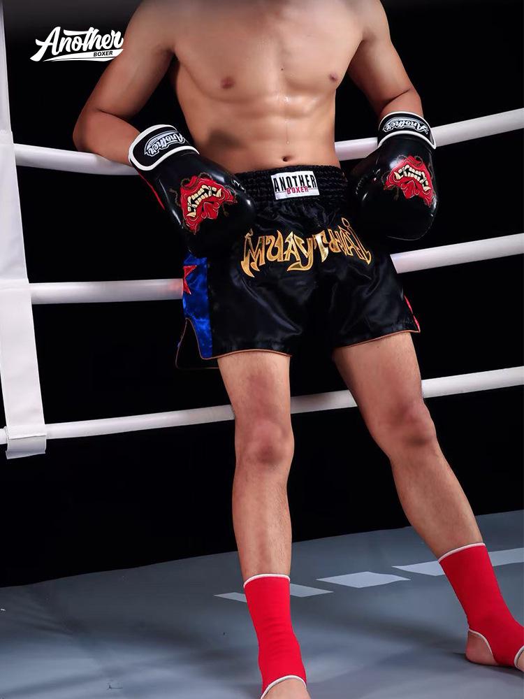 Kinder Box- & Muay Thai Trainingsset: Sanda Shorts & Top auf Lager