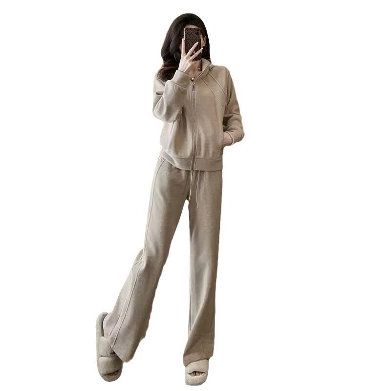 Chic Women's Hooded Sweater & Wide-Leg Pants Set - Stylish Early Autumn Casual Sportswear.