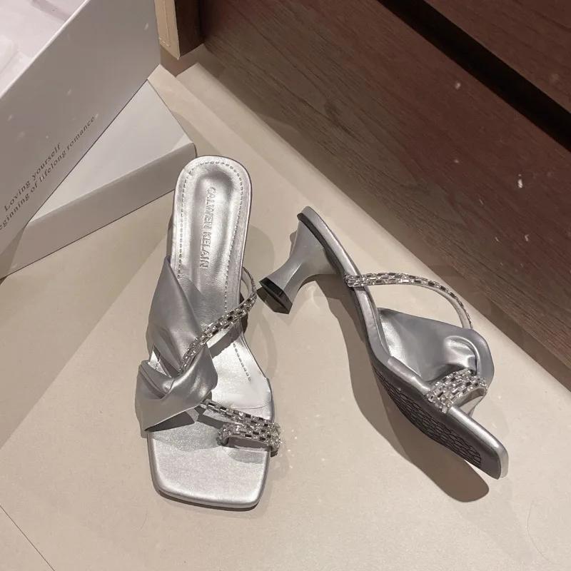 Women's Slippers Ladies Sandals on Word Tide Shoes Outside High Heel Off White Open Toe Slides Footwear Non Slip Trend  Sandales
