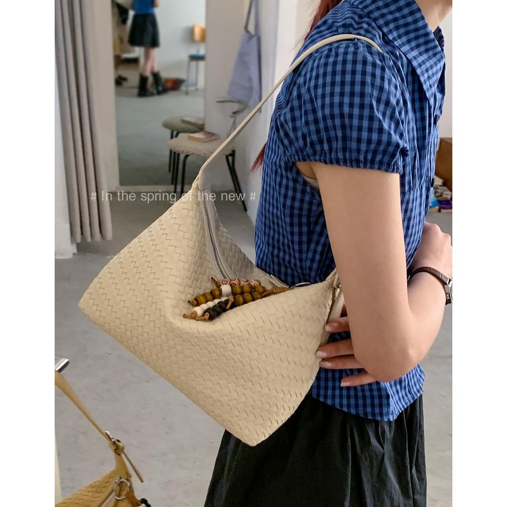 Underarm Bag - Women's Knitted Bag - Simple Bucket Bag - Shoulder Bag for Daily Commuting