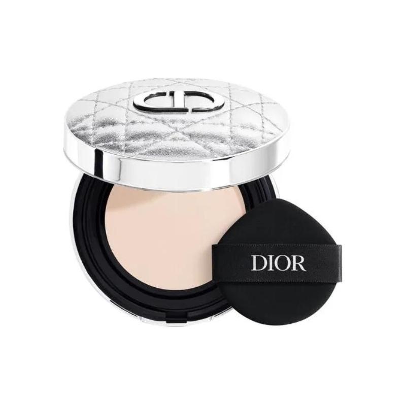 DIOR Foundation Rich satin gloss #00N серебряный