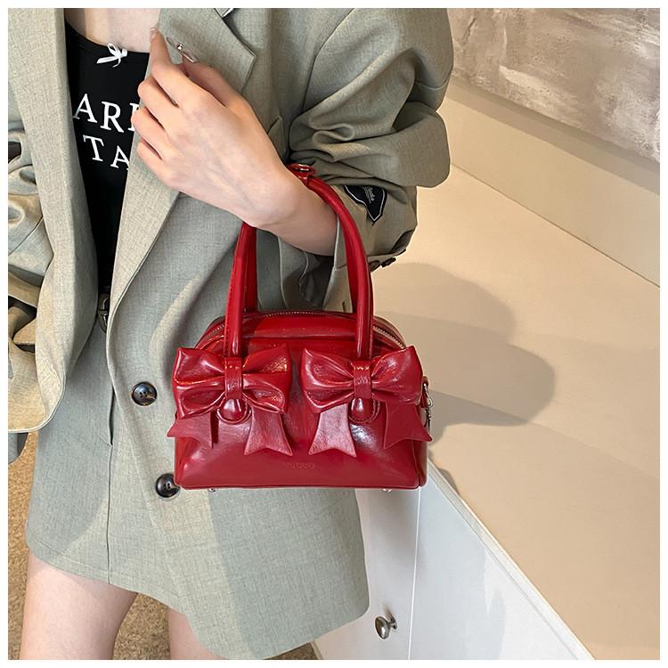 IELGY With Bow Commuter Underarm Bag Spring Summer Portable One-Shoulder Bowling Pillow Bag