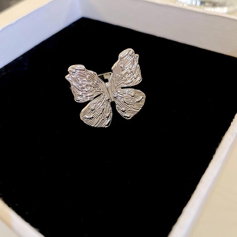 

Gold-Plated Zircon Adjustable Luxury Index Finger Ring