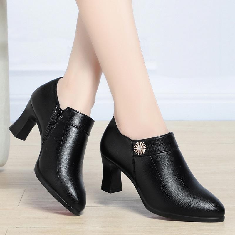Comfortable Block High Heels Shoes Soft Leather 2024 Spring Autumn Elegant Office Ladies Short Plush Ankle Boots For Mom Model