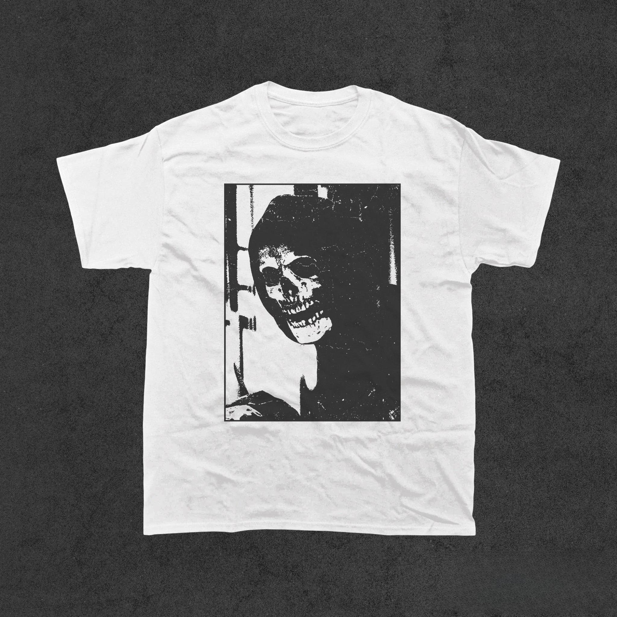 

HOT SALE Grim Reaper Graphic T-Shirt, Horror Shirt, Halloween Shirt Graphic T Shirts Retro Streetwear Short-sleeved Men s Tees 3XL