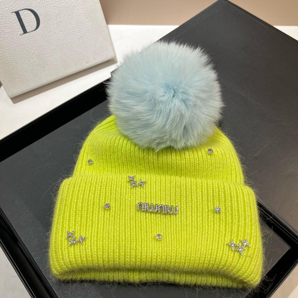 Light Luxury Rhinestone Min Small Fragrant Style Design Big Hairball Knitted Hat Winter Sweet Plush Warm Rabbit Fur Wool Hat