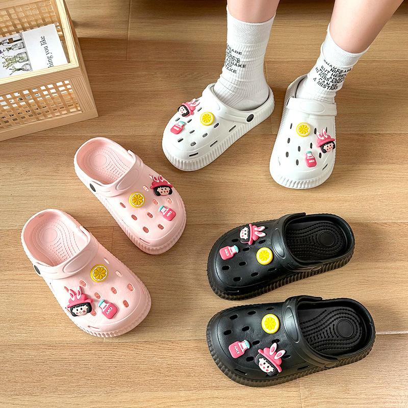 Summer New Couple Beach Sandals Breathable Hole Shoes Thick Sole Hollow Outer Slippers Women