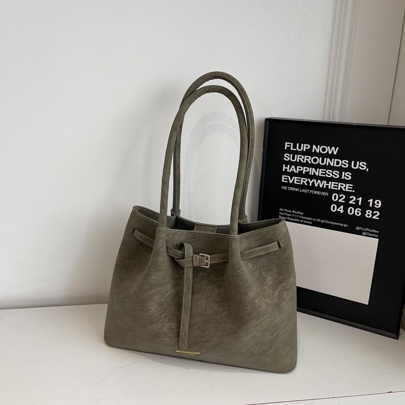 Simple suede underarm bag women's winter new trendy retro tote bag large-capacity commuter bag