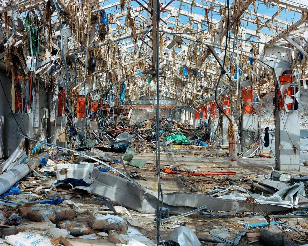 Tohoku Lost, Left, Found Tsuyoshi Yamagishi photo book ((LIXIL Publishing))