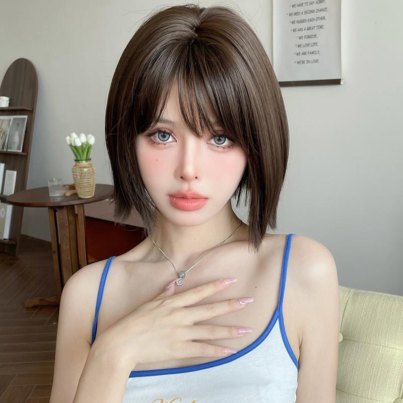 Kurze Gerade Perücke Damen Niedlicher Bob-Stil Vollkopf Synthetisch Tägliches Tragen