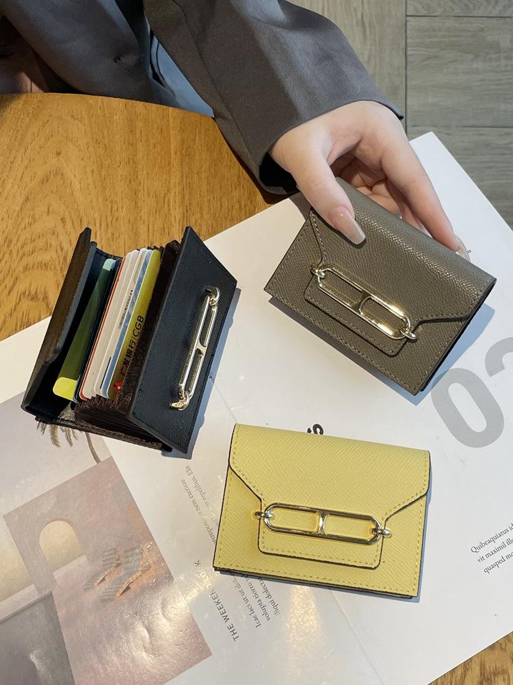 2025 Women's Genuine Leather Card Holder: Stylish, Exquisite ID Bag with Multiple Slots and Anti-Demagnetization Cowhide.