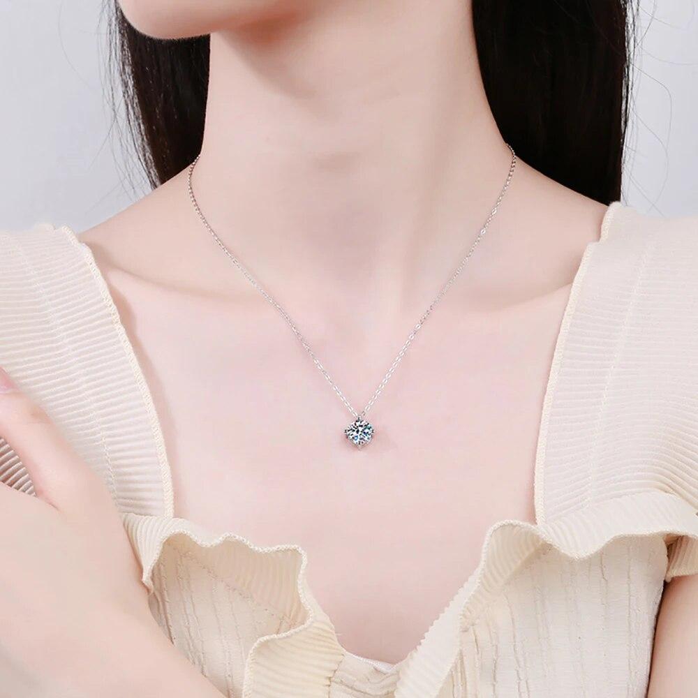 Serenity Day Four Claw D Color 1ct/2ct Moissanite Pendant Necklace Wholesale S925 Silver Neck Chain Plate Pt950 Fine Jewelry