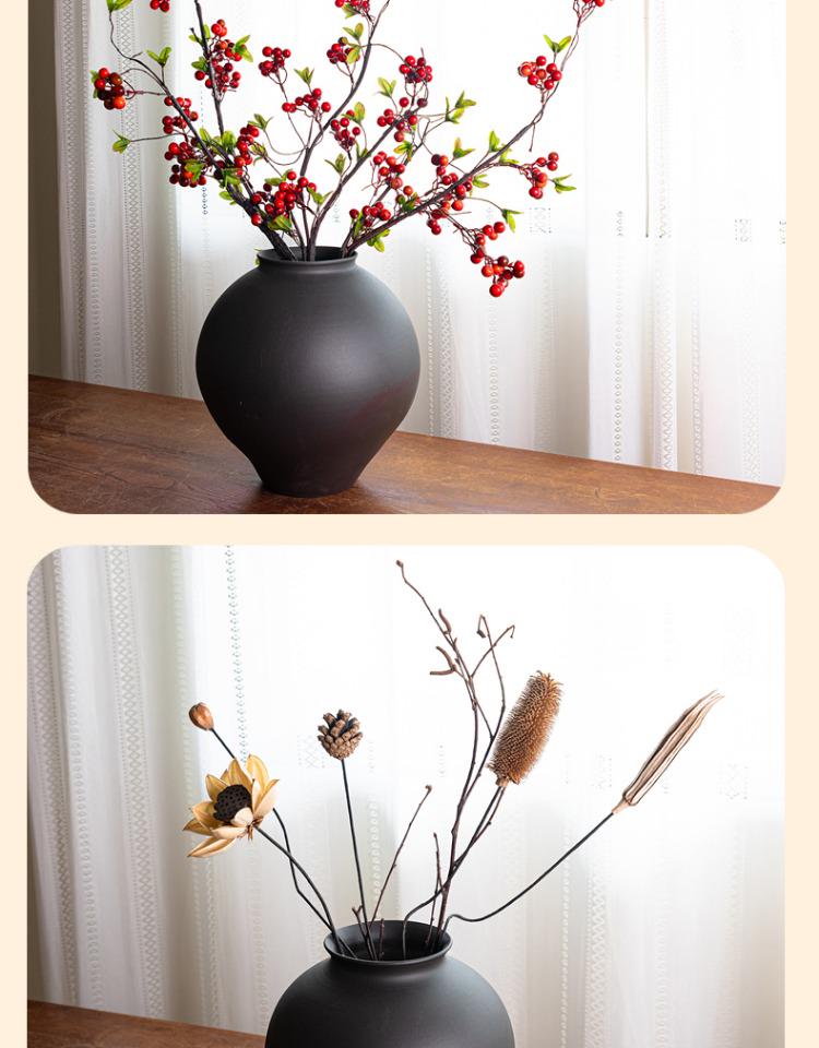 Jingdezhen Ceramic Vase: Retro Chinese Pottery for Living Room or Dining Table Flower Arrangements.
