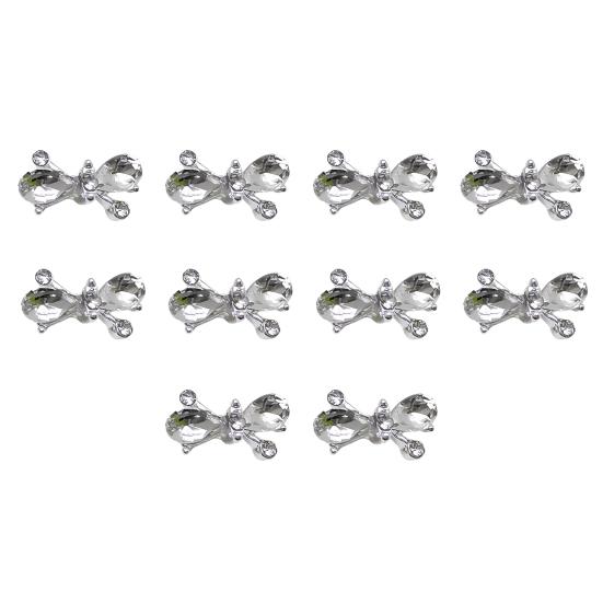 Schöner Nagelschmuck, dekorative Paste, einfach Nagelschönheit