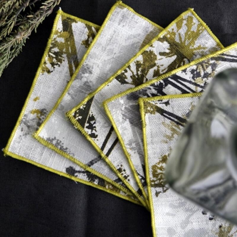 

5-piece lead coaster set, randomly sent with patterns