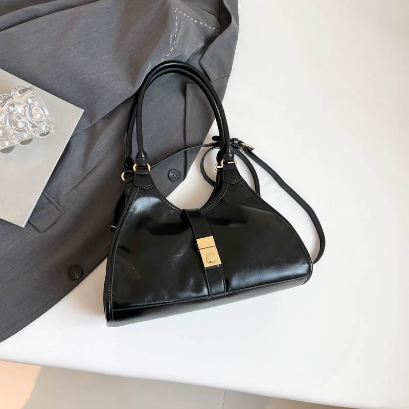 2025 summer new fashion simple retro handbag underarm bag high value niche trend commuter bag women