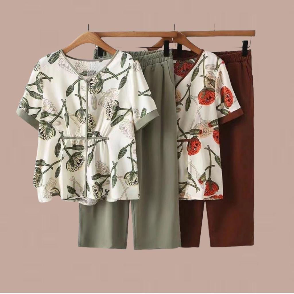 Mom's Summer Ice Silk Chinese-Style T-Shirt Set - Fashionable Short-Sleeved Two-Piece for Middle-Aged Women