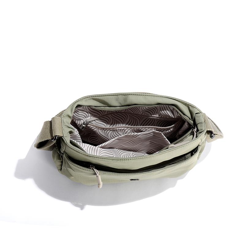 Solid Color Shoulder Bag Women's Lightweight Outdoor Small Square Bag Commuter Crossbody Bag