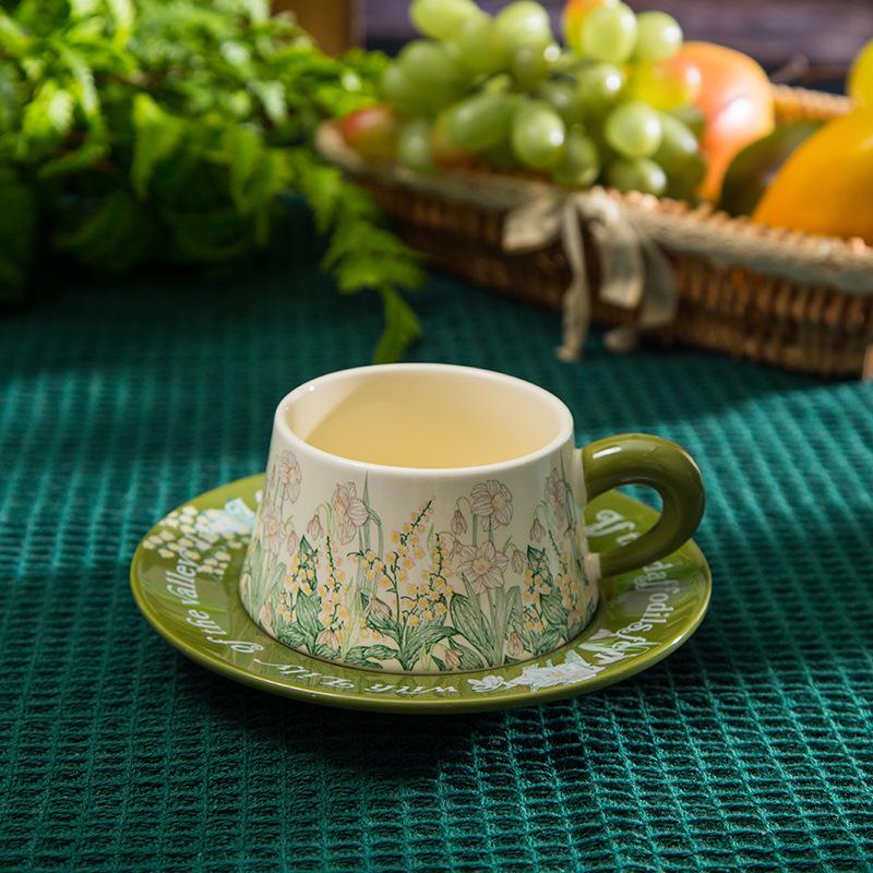Retro Style Gift Box Set: High-End Ceramic Coffee and Tea Cup with Saucer