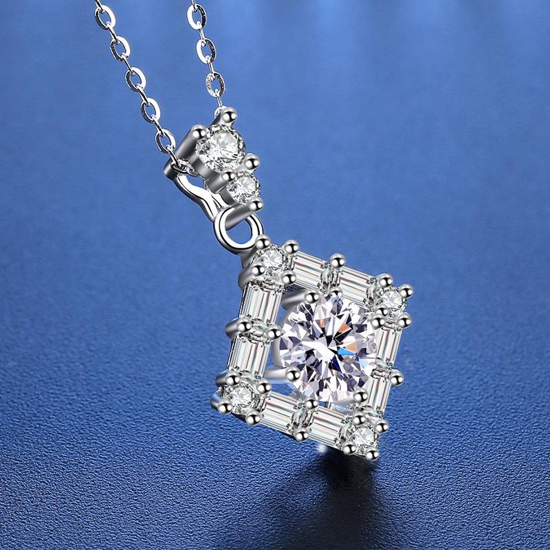 Tancise S925 Sterling Silver Moissanite Luxusní osobní přívěsek náhrdelník Dámský klasický náhrdelník Tide Party dárek