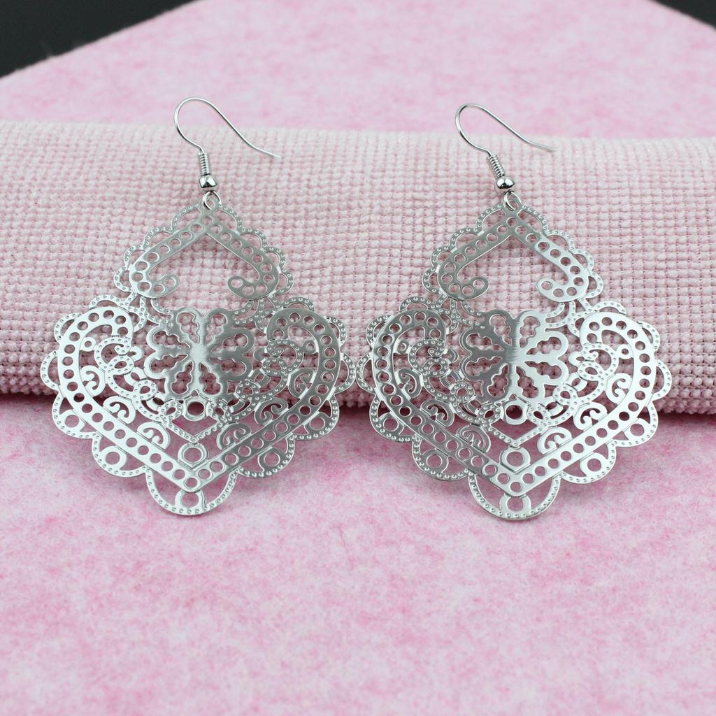 European and American Rose Gold Heart Lock Earrings for Women