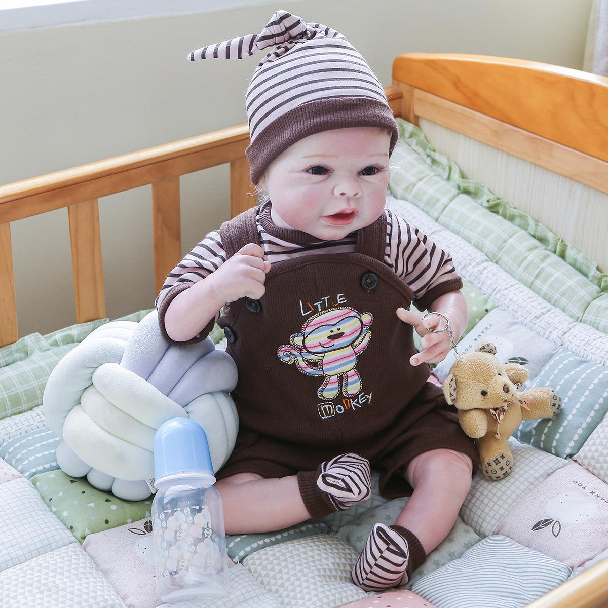 55cm Cloth Body Realistic Baby Doll - Cute and Lifelike 55cm