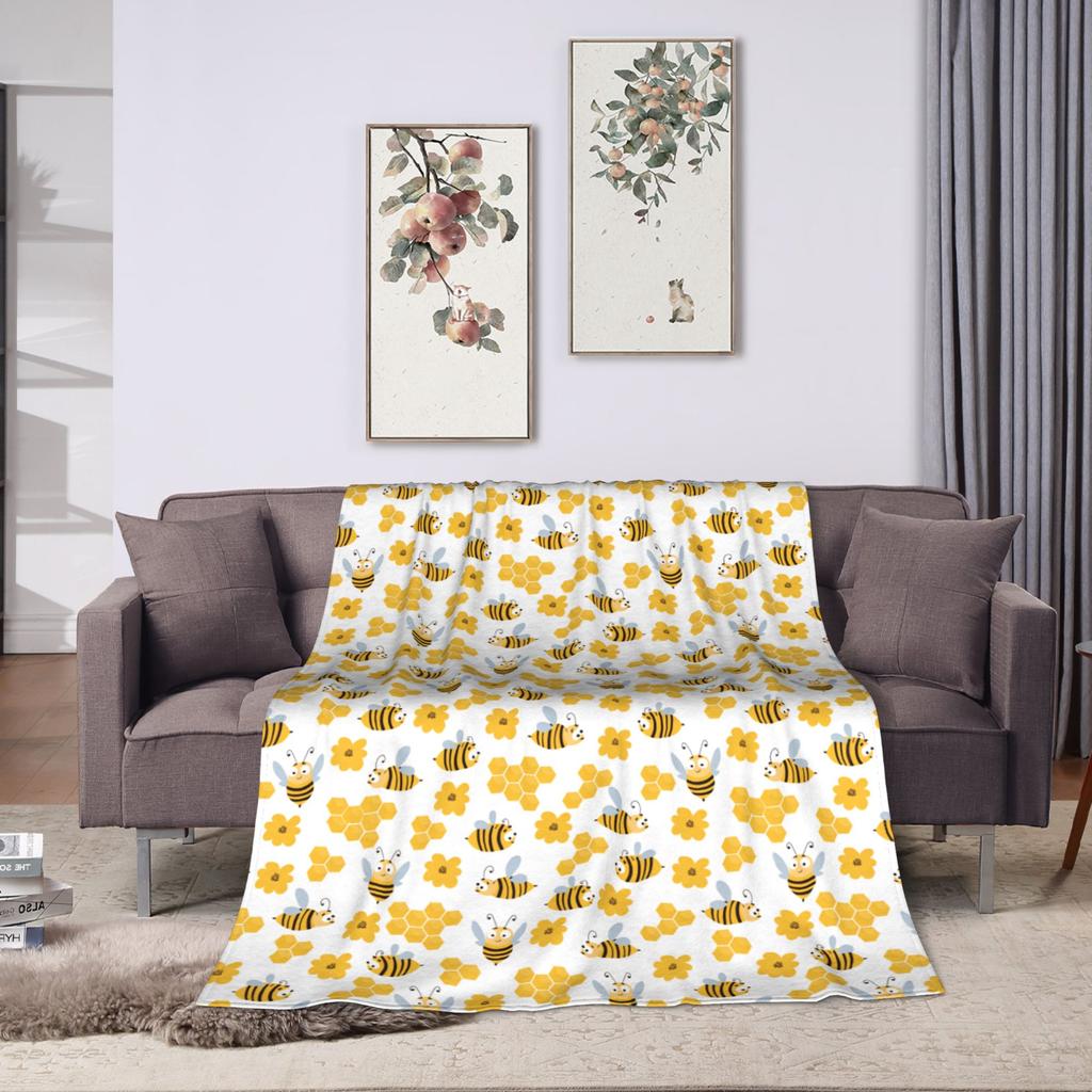 Super Warm Blankets Travel Bee in honeycomb and flowers Throw Blanket  Flannel Bedspread For Couch Chair Pattern Sofa Bed Cover
