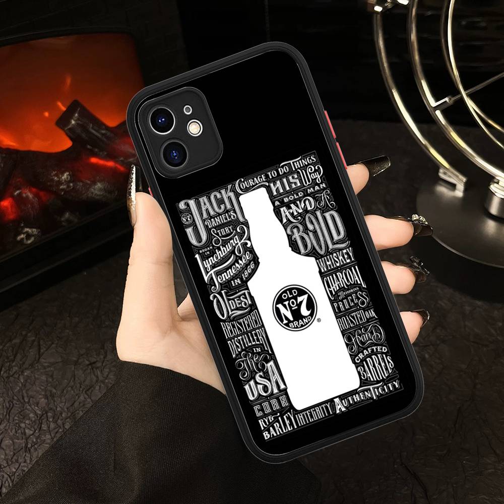 Klassische Whiskey-Logos J-Jack D-DanielS Handyhüllen für iPhone 16 15 14 Plus 13 12 11 Pro Max Matt Oft Stoßfänger Handyhülle