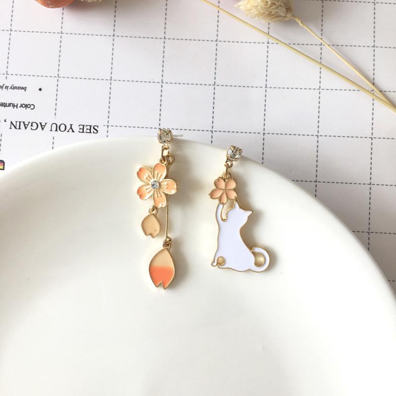 Vintage Chinese Style Flower Fan Earrings for Women Cute Asymmetrical Crane Cat Drop Earring Girls Party Daily Fashion Jewelry