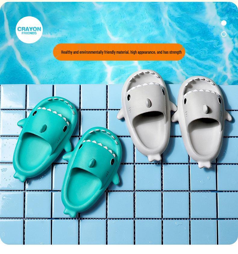 Žraločí pantofle: Letní pantofle s protiskluzovou měkkou podrážkou pro děti a ženy, ideální pro domov a sladění rodič-dítě