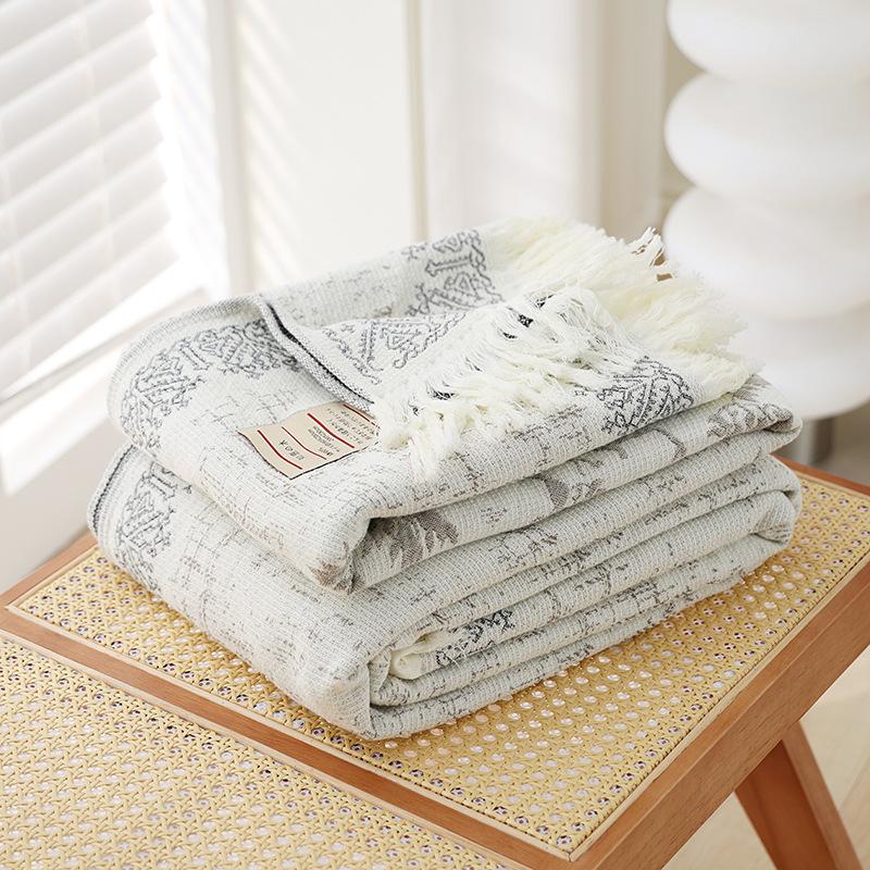 Neuer Stil, reine Baumwolle, Quaste, vierlagiges Gaze-Handtuch, Steppdecke, doppelte klimatisierte Decke, Baumwoll-Sofa-Handtuch, vier Jahreszeiten, Mittagspausen-Abdeckung, Decke