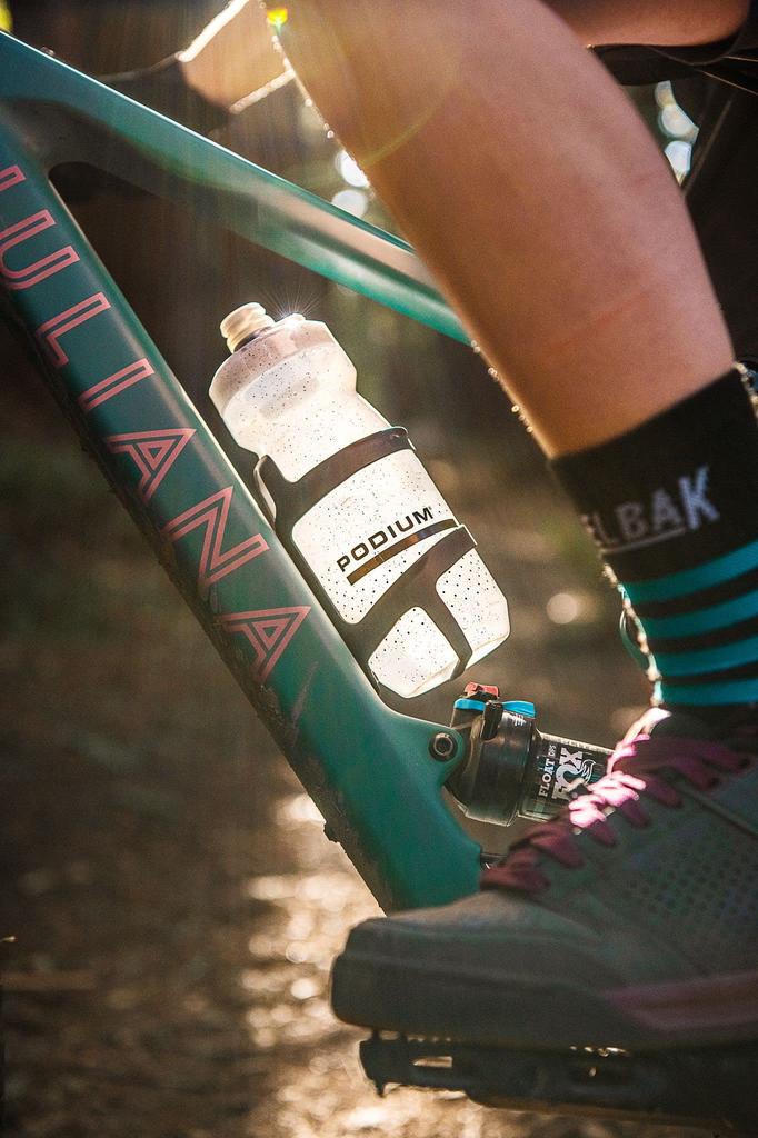 CAMELBAK Podium Custom Bottle, 620ml, Smoke/Black