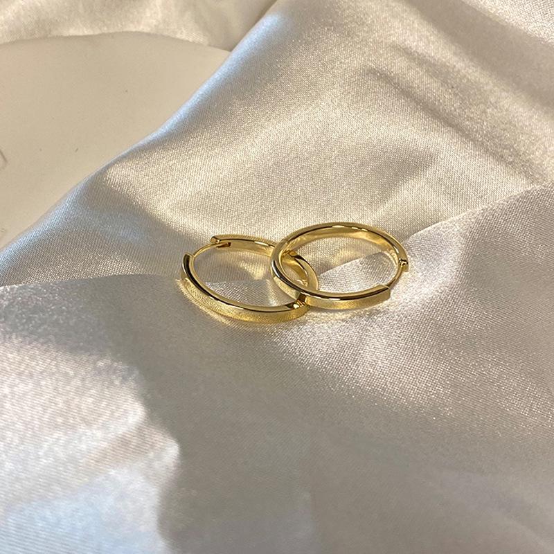 French-Inspired S925 Silver Hoop Earrings with Unique Design for Women