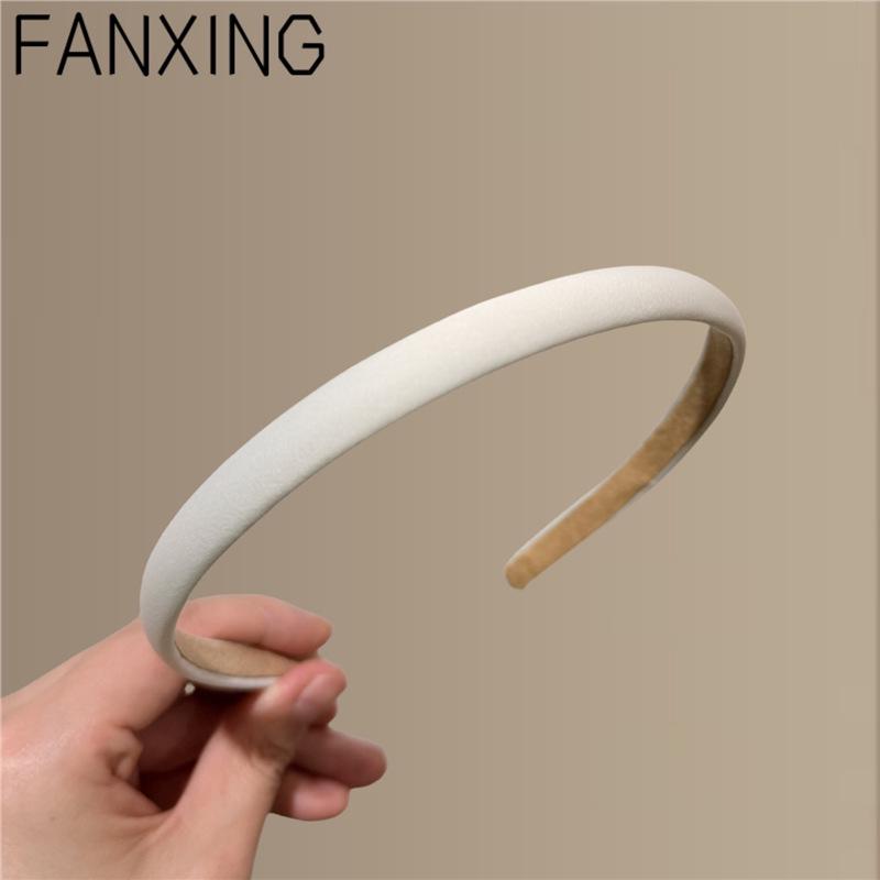 Retro Französisches Damen-Sommer-Haarband: Minimalistischer Stil, Hoher Schädel, Dünne Kante, Gesichtsumspielendes Temperament - Inspiriert von Zhang Ruonan