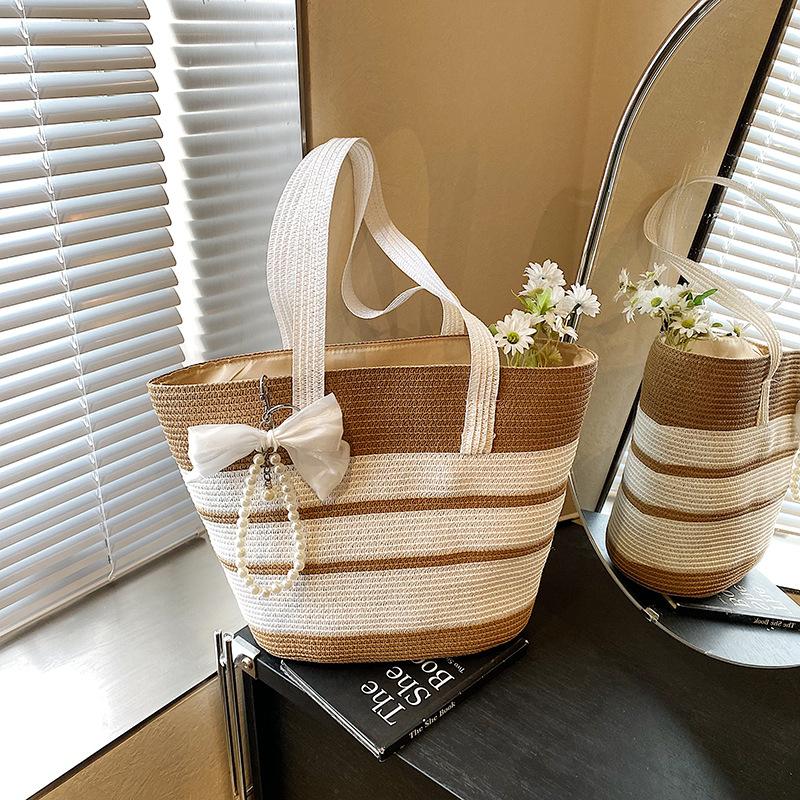 Striped large-capacity straw bag women's new summer woven shoulder bag seaside vacation beach bag