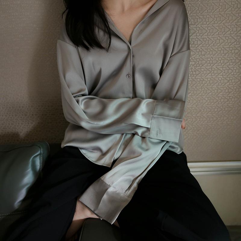 Casual Comfortable and Versatile White Shirt Female Design Sense Niche Satin Blouse Vintage Career Blouse Fall Temperament Elegant Fashion Top