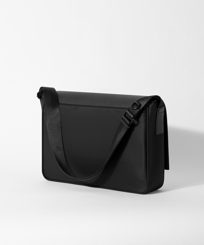 Qualpack Current Regular Messenger Bag 342
