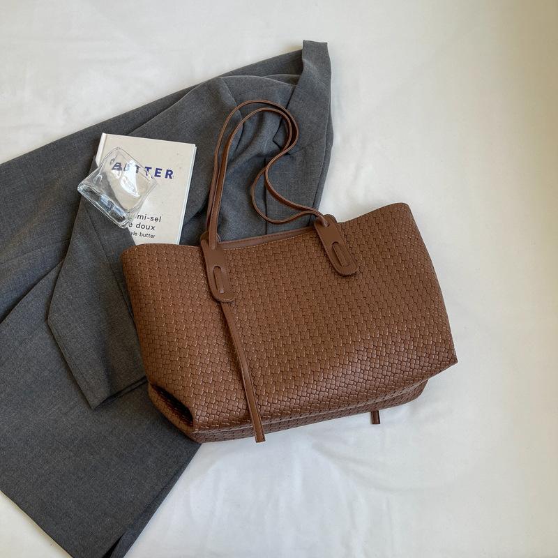 Tote bag woven pattern trendy retro texture casual shoulder bag simple versatile commuter large capacity bag women