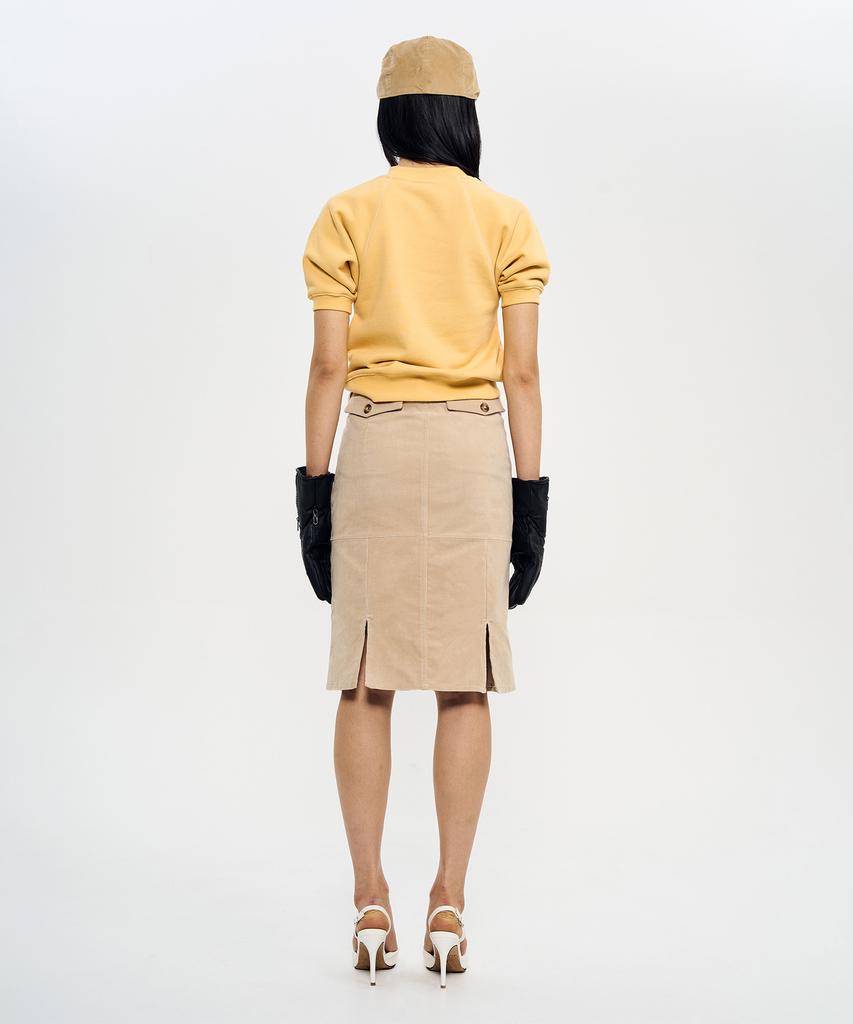 Woldeudillema Queen Embroidery Crop Half Sweatshirt (Yellow)