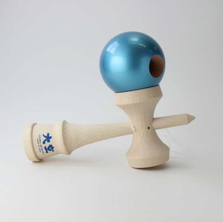 Yamagata Kobo OOZORA Premium Kendama, certifikovaná Japonskou asociací kendamy, pro soutěžní použití (Tyrkysově modrá)