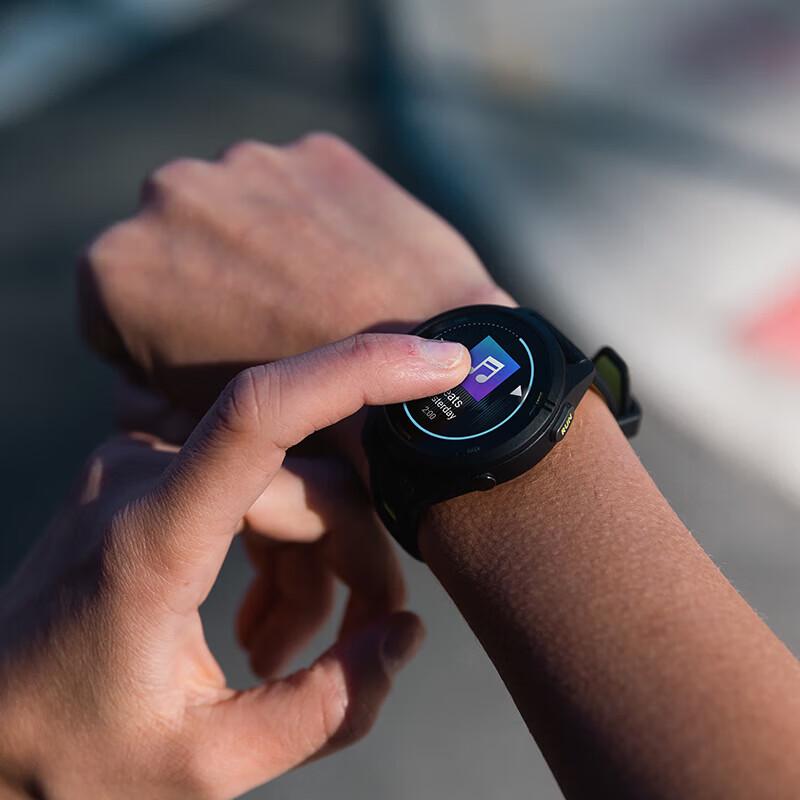 Garmin Forerunner 265 GPS Running Smartwatch (CN version)